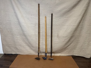 lot 185 image: Set of 3 Garden Hoes with Wooden Handles