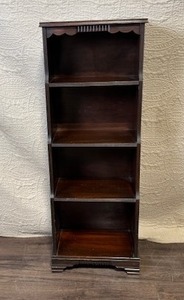 lot 195 image: Antique Four-Shelf Wooden Bookcase with Scalloped Trim