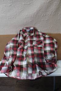 lot 302 image: Fieldmaster XL Red Plaid Long Sleeve Button Shirt
