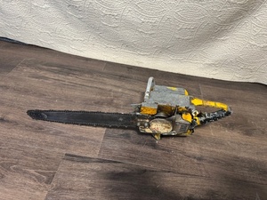 lot A-327 image: Vintage Power-Kraft 4.0 Chainsaw by Montgomery Ward
