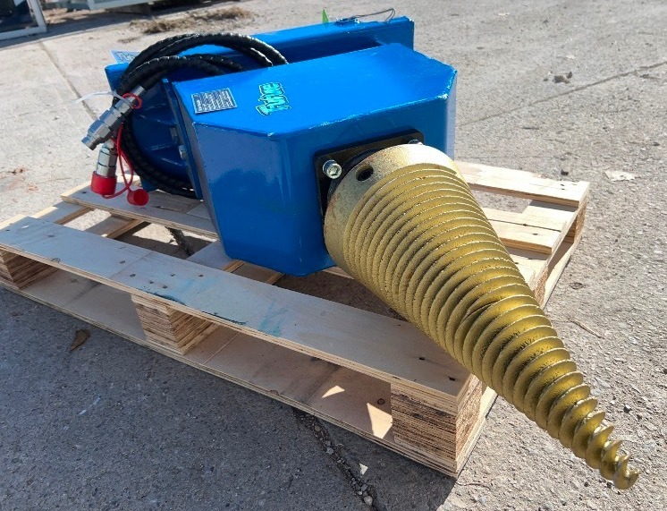 lot 5281 image: FUTURE Mini Skid Steer Wood Splitter (FU-WS43)