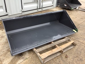 lot 4597 image: Wolverine Track Duty Bucket (LPB-11-78W)