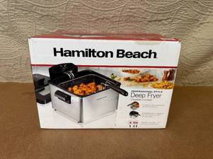 lot 10 image: Hamilton Beach Professional-Style Deep Fryer with 3 Baskets