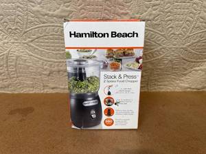lot 16 image: Hamilton Beach Stack and Press 2 Speed Food Chopper