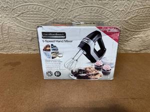 lot 18 image: Hamilton Beach 5 Speed Hand Mixer with Attachments