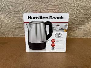 lot 26 image: Hamilton Beach Electric Kettle 1 Liter Capacity
