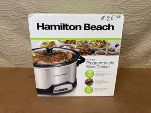 lot 29 image: Hamilton Beach 4 Quart Programmable Slow Cooker in Box