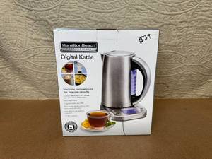 lot 56 image: Hamilton Beach Professional Digital Kettle Variable Temperature 1.7L