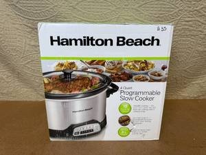 lot 90 image: Hamilton Beach 4 Quart Programmable Slow Cooker in Box
