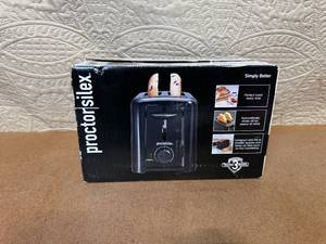 lot 121 image: Proctor Silex 2-Slice Toaster in Box