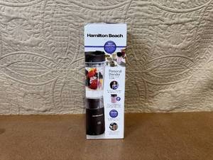 lot 135 image: Hamilton Beach Personal Blender with Travel Lid