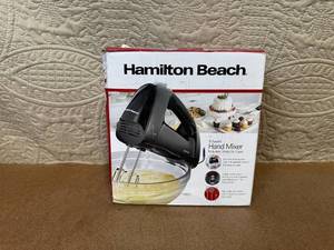 lot 141 image: Hamilton Beach 5 Speed Hand Mixer with Snap-On Case