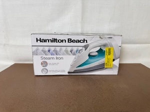 lot 453 image: Hamilton Beach Steam Iron in Box