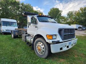 2000 Ford F-650 XL Super Duty Cummins Diesel Regular Cab Chassis Roll Off Truck