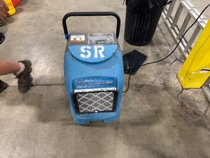lot 15 image: Dri Eaz Drizair 1200 Dehumidifier. Model F203A