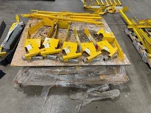 lot 70 image: Pallet of Roofing Bracket Guard Rail System (10 Complete with extra pieces)