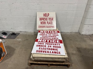 lot 39 image: Pallet of Workplace Signs