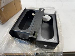 lot 80 image: EXTREME MAX TAILLIGHT HOUSING KIT