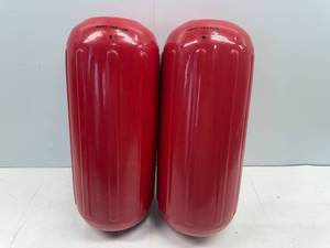 lot 98 image: EXTREME MAX BOAT BUMPERS