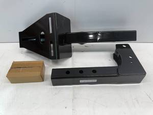 lot 118 image: EXTREME MAX SPARE TIRE CARRIER