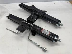 lot 127 image: QUICK PRODUCTS RV STABALIZING SCISSOR JACKS
