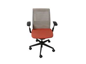 lot 15 image: Steelcase Think Task Chair