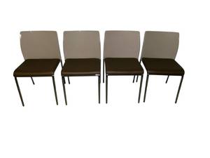 lot 53 image: 4 Keilhauer Flit Chairs