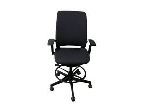 lot 149 image: Steelcase Amia Drafting Stool Fully Adjustable