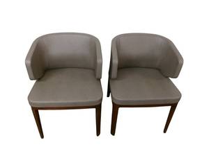 lot 181 image: 2 Contemporary Khodi Feitz for Geiger A Line Wing Back Guest Side Chairs