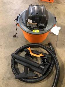 lot 10 image: RIDGID 9 Gal. 4.25 Peak HP NXT Shop Vacuum Wet Dry Vac    Customer Returns See Pictures