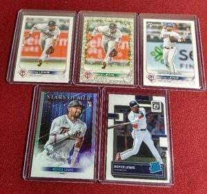 lot 10 image: (5) Royce Lewis Rookie Cards