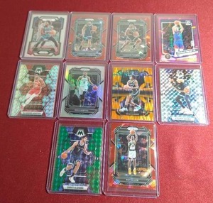lot 132 image: (10) Basketball Prizm Cards