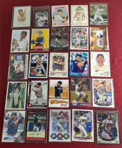 lot 192 image: (25) Joe Mauer Cards