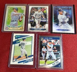 lot 233 image: (5) Aaron Judge Cards
