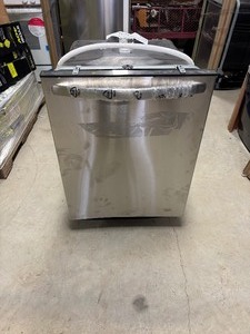lot 43 image: Scratch and dent-24 in Top Control Built in Tall Tub Dishwasher with Plastic Tub in Stainless Steel with 4-cycles MSRP - $529 Model # FDPH4316AS
