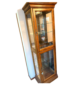 lot 4 image: Lighted Oak Curio Cabinet with Glass Shelves