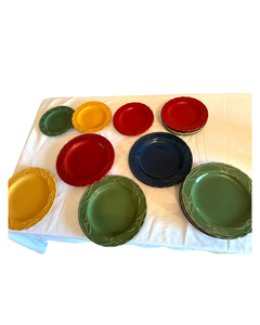lot 79 image: Colorful Ceramic Dinnerware Set (16 Pieces)