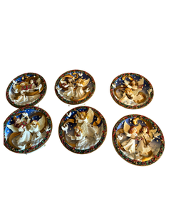 lot 114 image: 3D Christmas Angel Plates Heavenly Chorus Series (1995-1997)