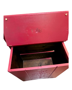 lot 124 image: Handcrafted Wooden Storage Chest
