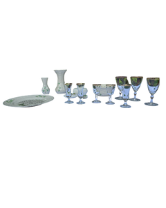 lot 19 image: Irish Shamrock Porcelain & Glass Set