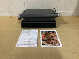 lot 302 image: 3 in 1 Indoor Electric Panini Press Grill with LED Display