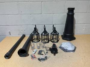 lot 221 image: Outdoor Lamp Post