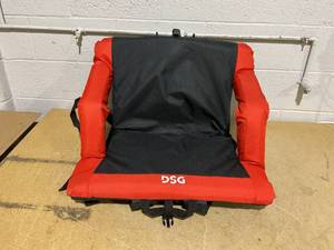 lot 120 image: DSG Padded Stadium Seat RedBlack