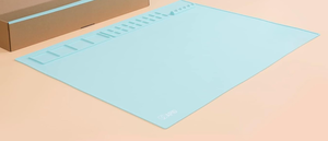 lot 291 image: Extra Large 3224 Silicone Painting Mat with Raised Edges, NonStick Silicone Craft Mat for Resin Casting, Silicone Art Mat for Kids, Creator, Silicone Mats for Crafts, Clay, SAPID, Mint Green