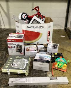 lot 703 image: Wholesale Pallet of Miscellaneous Items