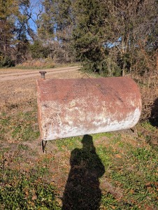 lot 50 image: Fuel Barrel with legs