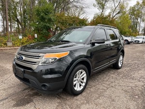 lot 20 image: 2015 FORD EXPLORER 2 Owner  No Accidents  3rd Row (NO RESERVE)