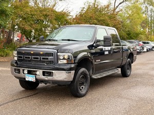 lot 26 image: 2003 FORD F-250 SUPER DUTY XLT DIESEL 4x4 (NO RESERVE)