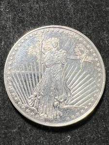lot 15 image: 1 TROY OZ .999 FINE SILVER LIBERTY ROUND