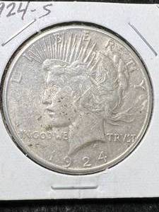 lot 42 image: 1924-S US PEACE SILVER DOLLAR